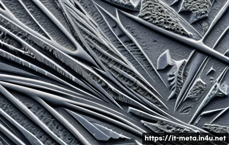 금속재료 분석기술 교육 - A highly detailed close-up of a polished metallic alloy surface under a scanning electron microscope...